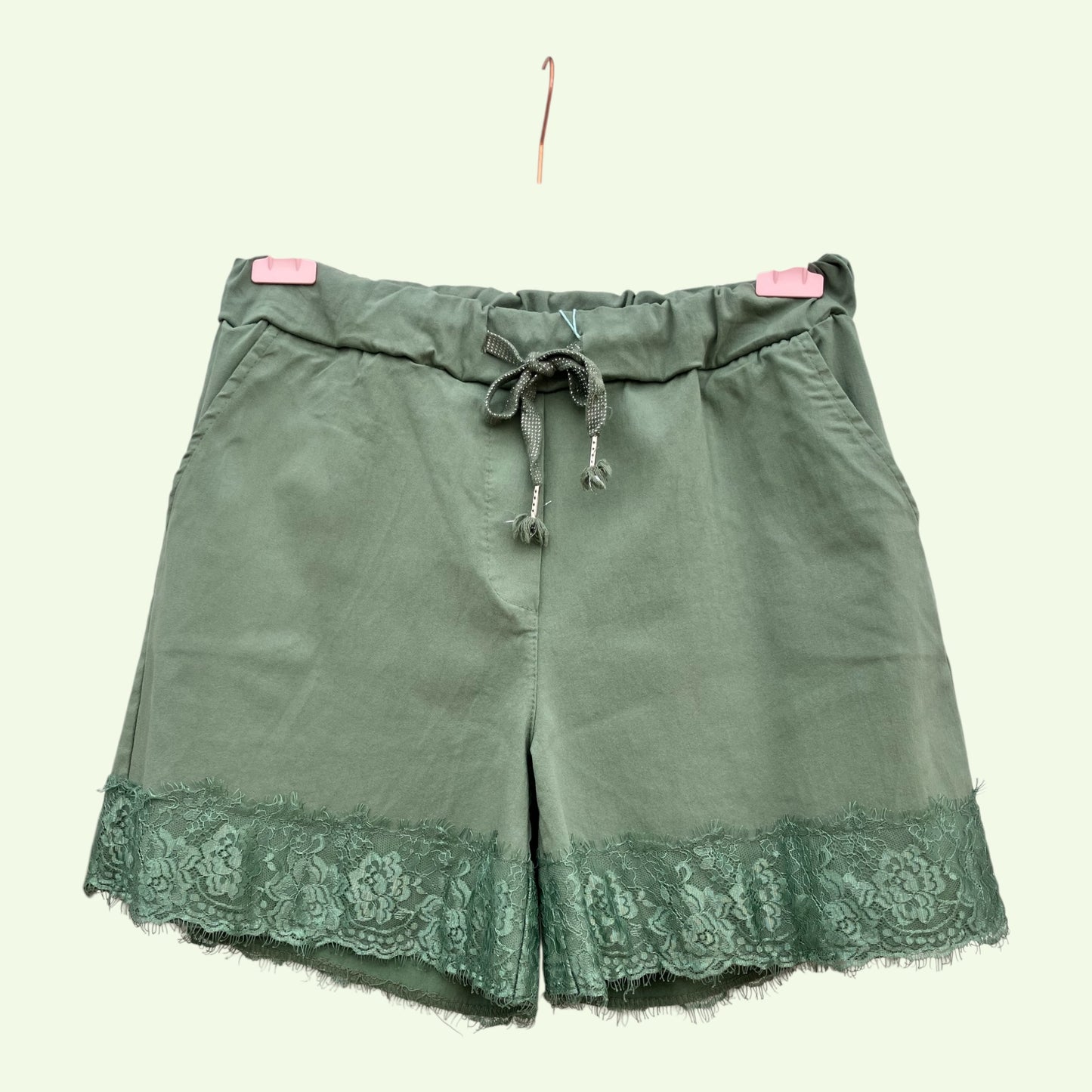 Short avec dentelles