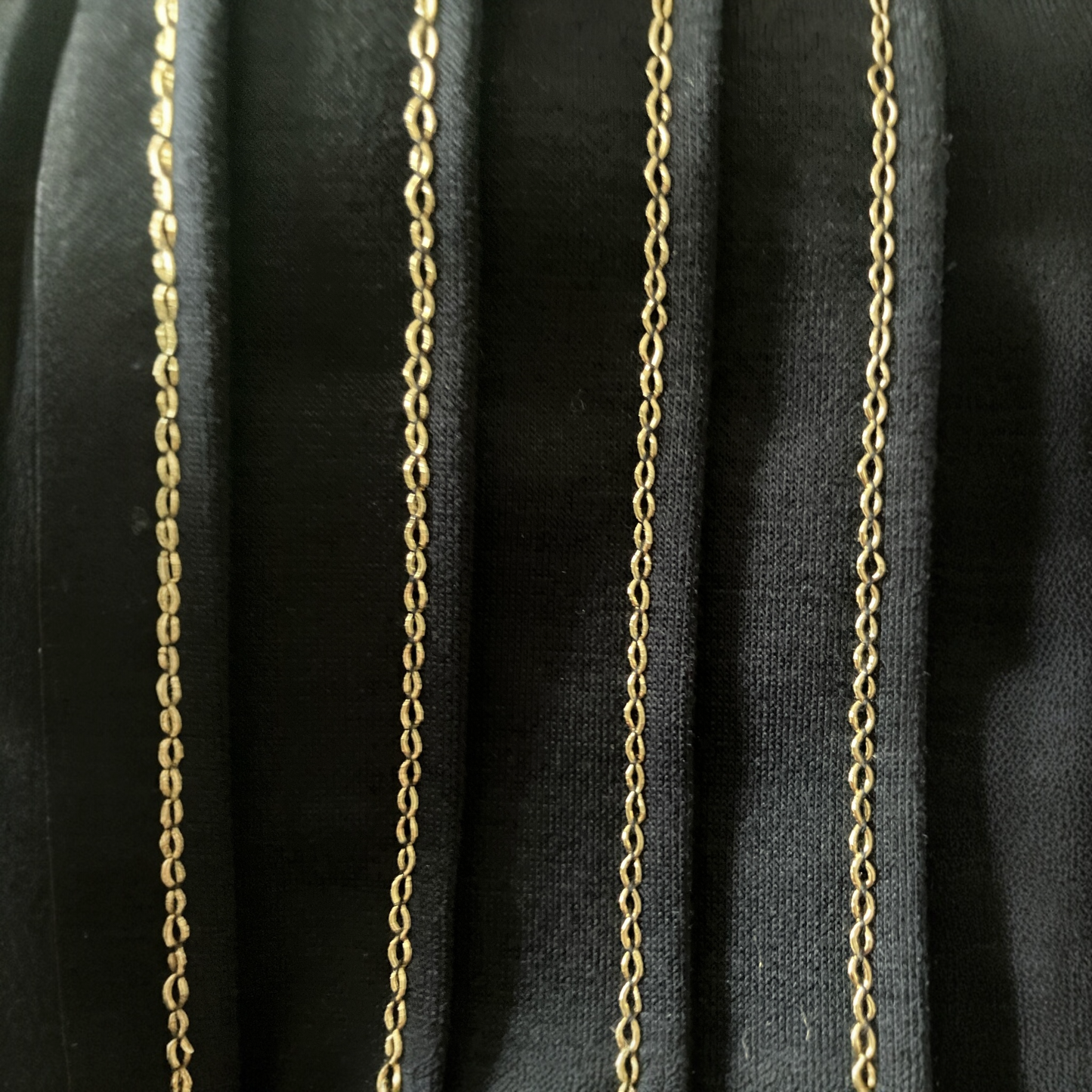 Jogging finition dorée