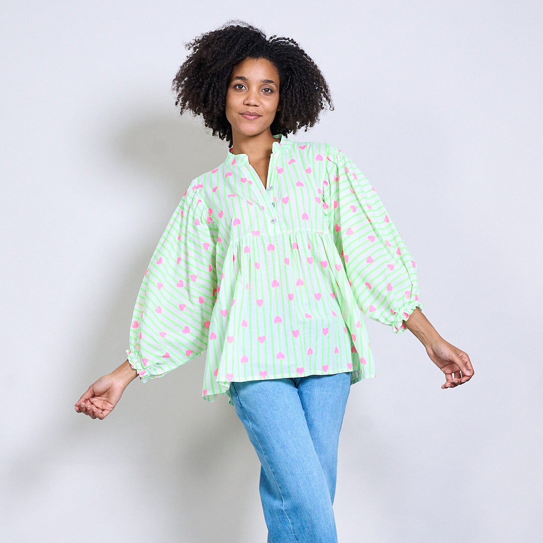 Blouse lignée avec coeurs
