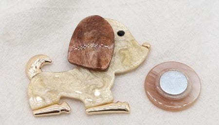 Broche magnétique Dog
