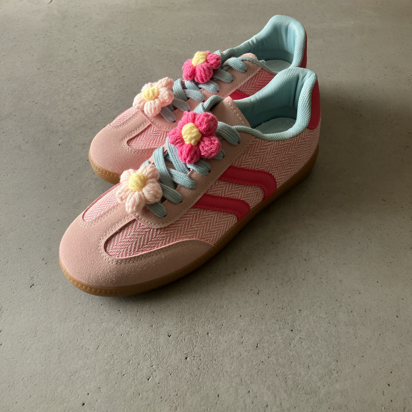 Sneakers tendance fleurs