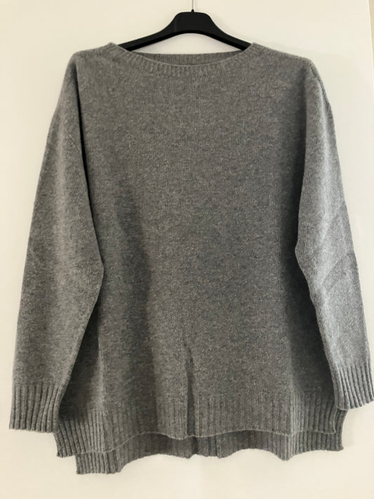 Pull oversized met ronde hals en zijsplitjes  met cashemire
