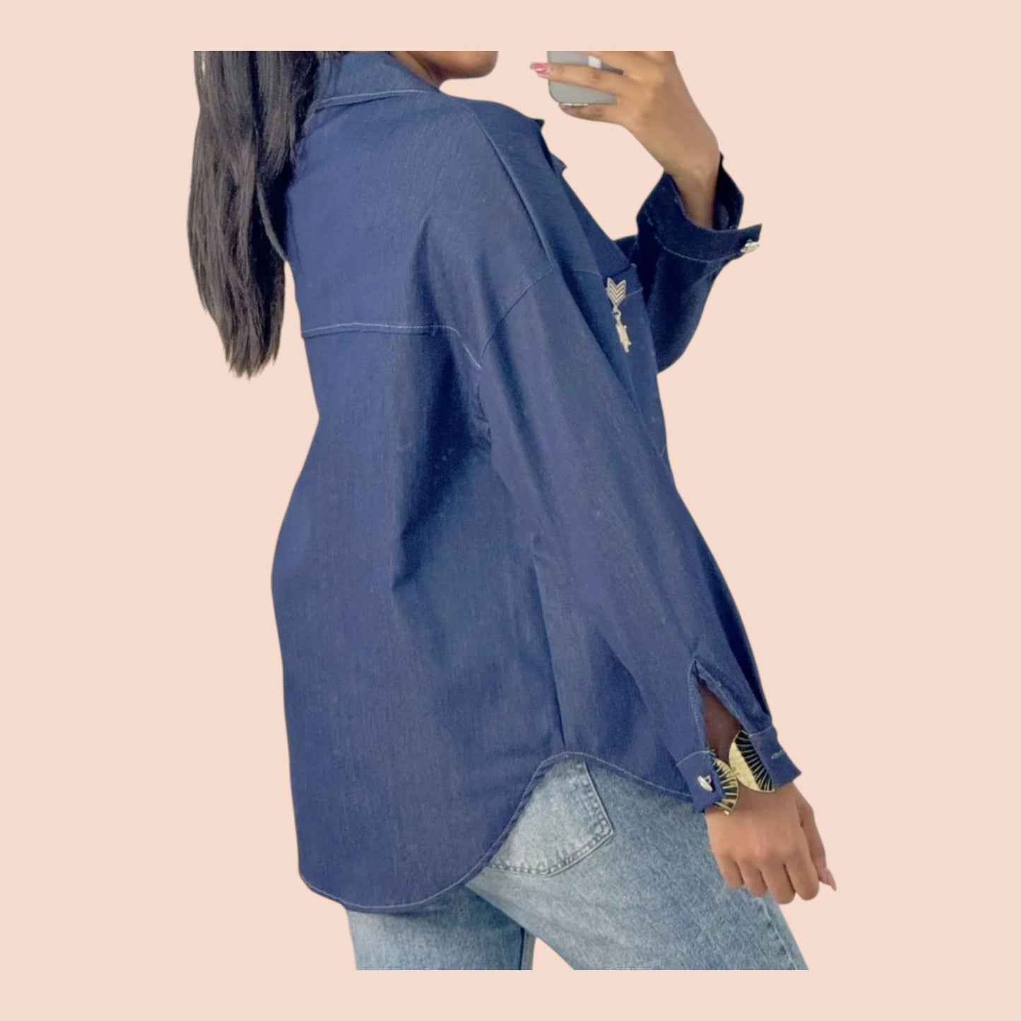 Chemise jeans avec broche
