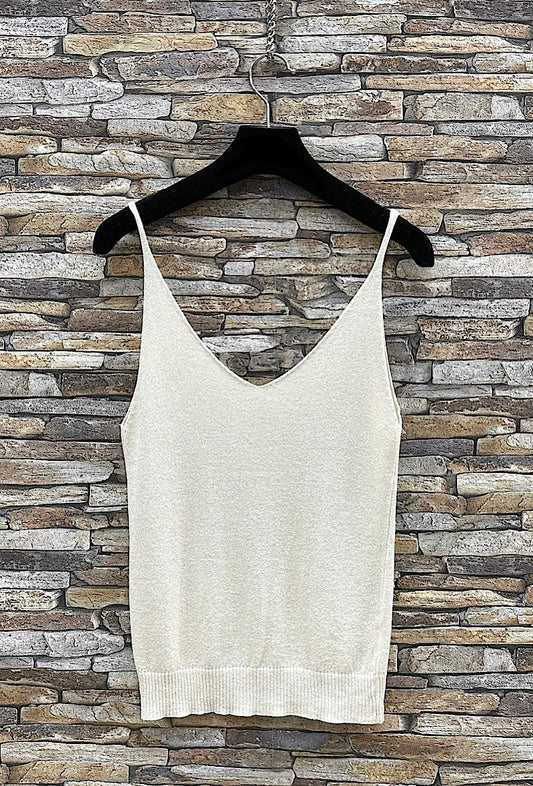 Débardeur brillant , doux, chic et tendance casual.