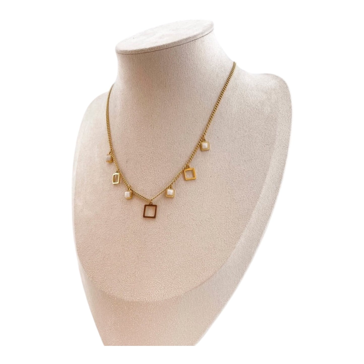Collier avec pendentifs charms blanc